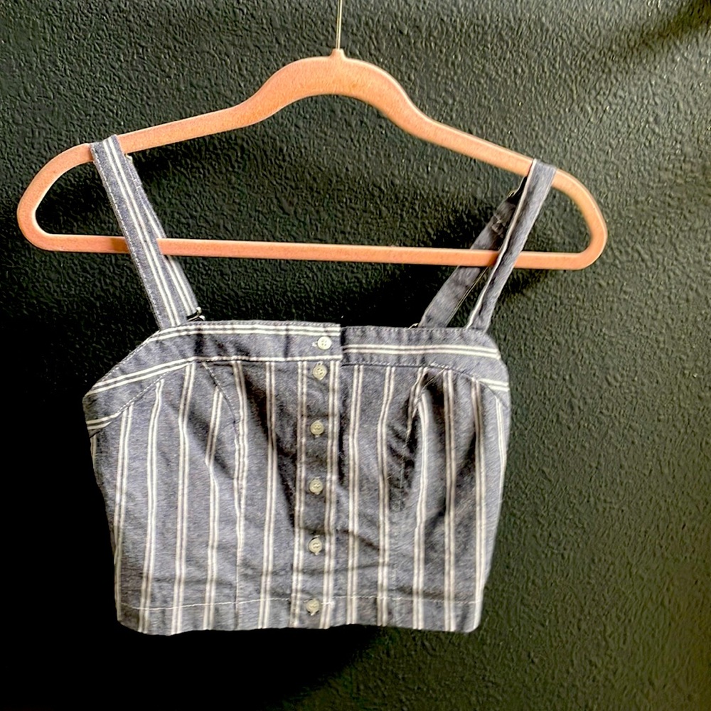 Brandy Melville crop top; never worn.